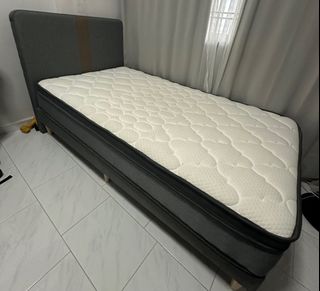 (Category: ) located in . Submitted by skylightluv (Listing ID 1321925386, Image 1). Description: .