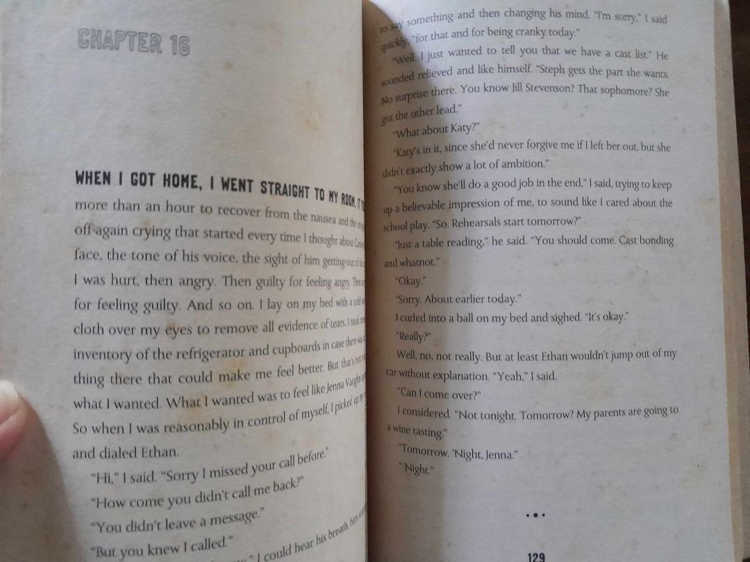 Sweethearts (Category: Storybooks) located in Cagayan de Oro. Submitted by librakassy (Listing ID 1321998335, Image 3). Description: Sweethearts by Sara Zarr - Foxing and creases on cover -MOP: GCash or GoTyme -Shipping will be shouldered by the buyer.