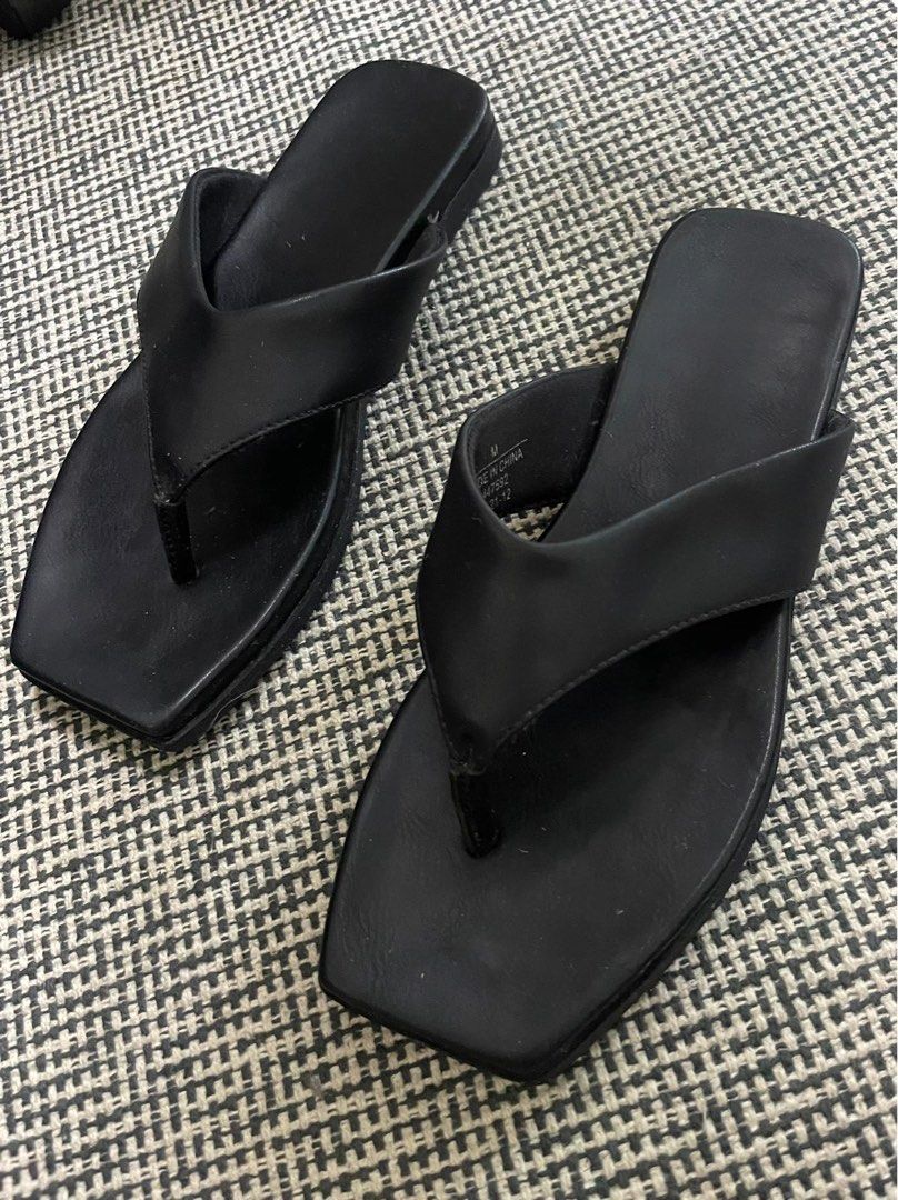 Uniqlo Sandals Women s Fashion Footwear Sandals on Carousell
