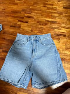 (Category: ) located in . Submitted by em25_ (Listing ID 1321959881, Image 1). Description: .