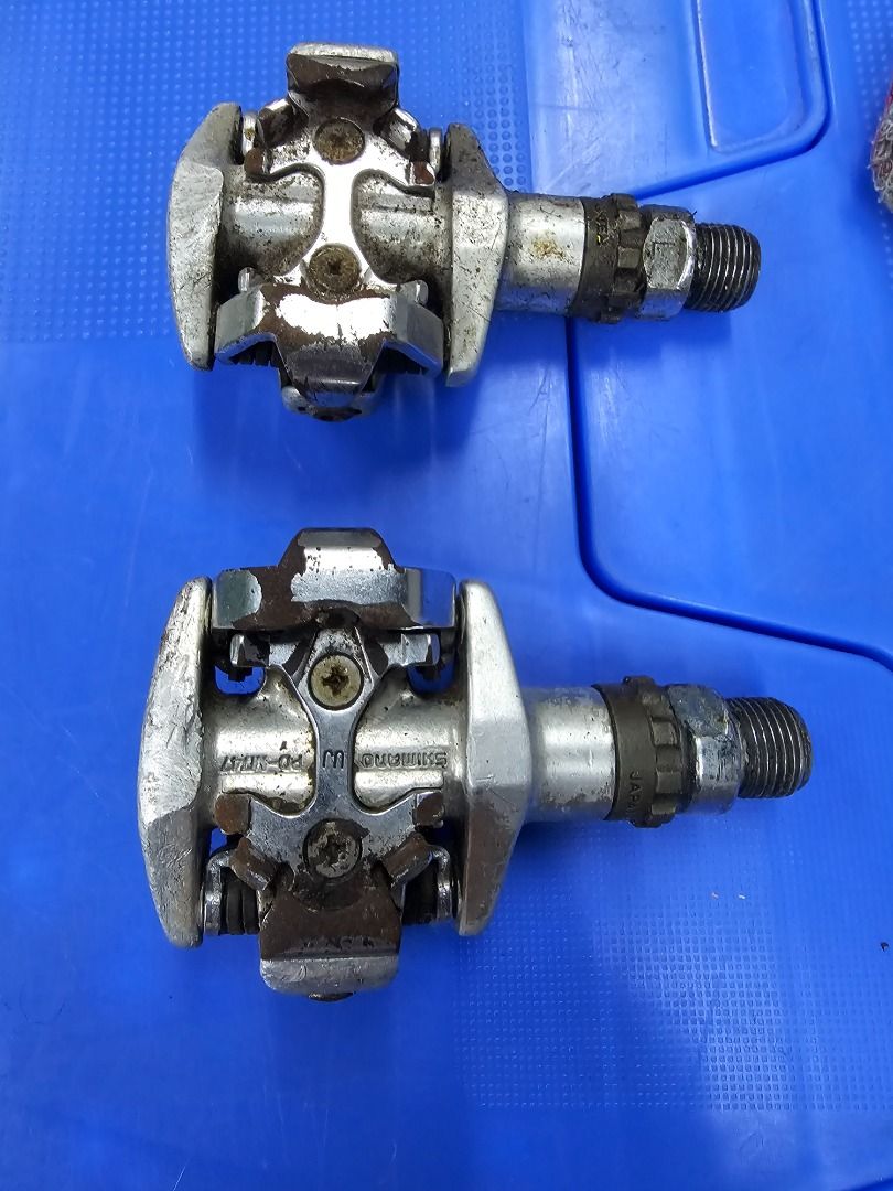 VINTAGE Shimano 747 SPD clipless pedals