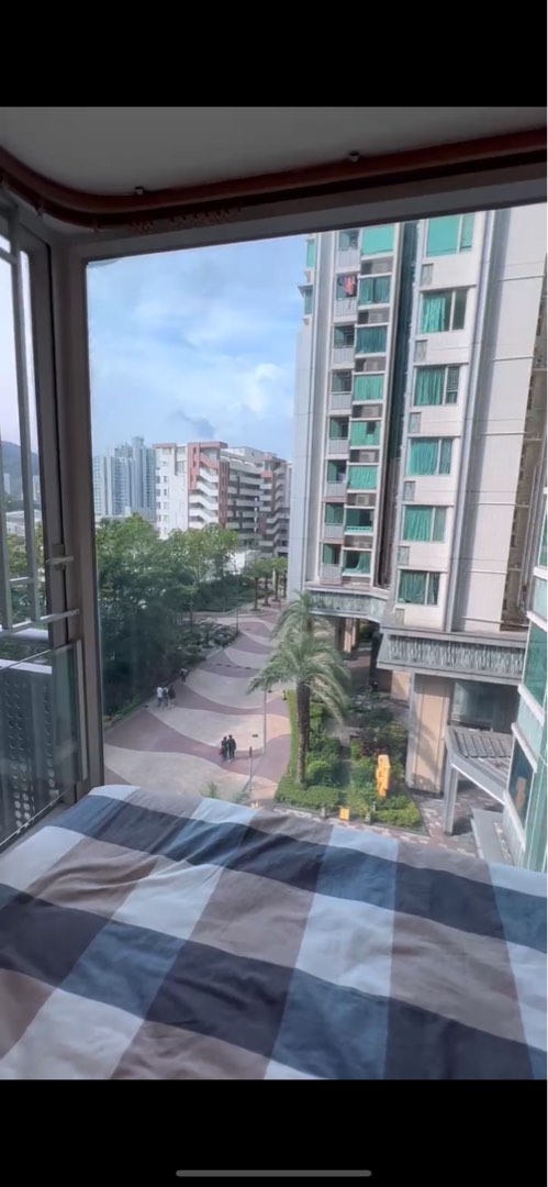 Single room for female tenant in a famous city, available for short-term rental63437681248515113