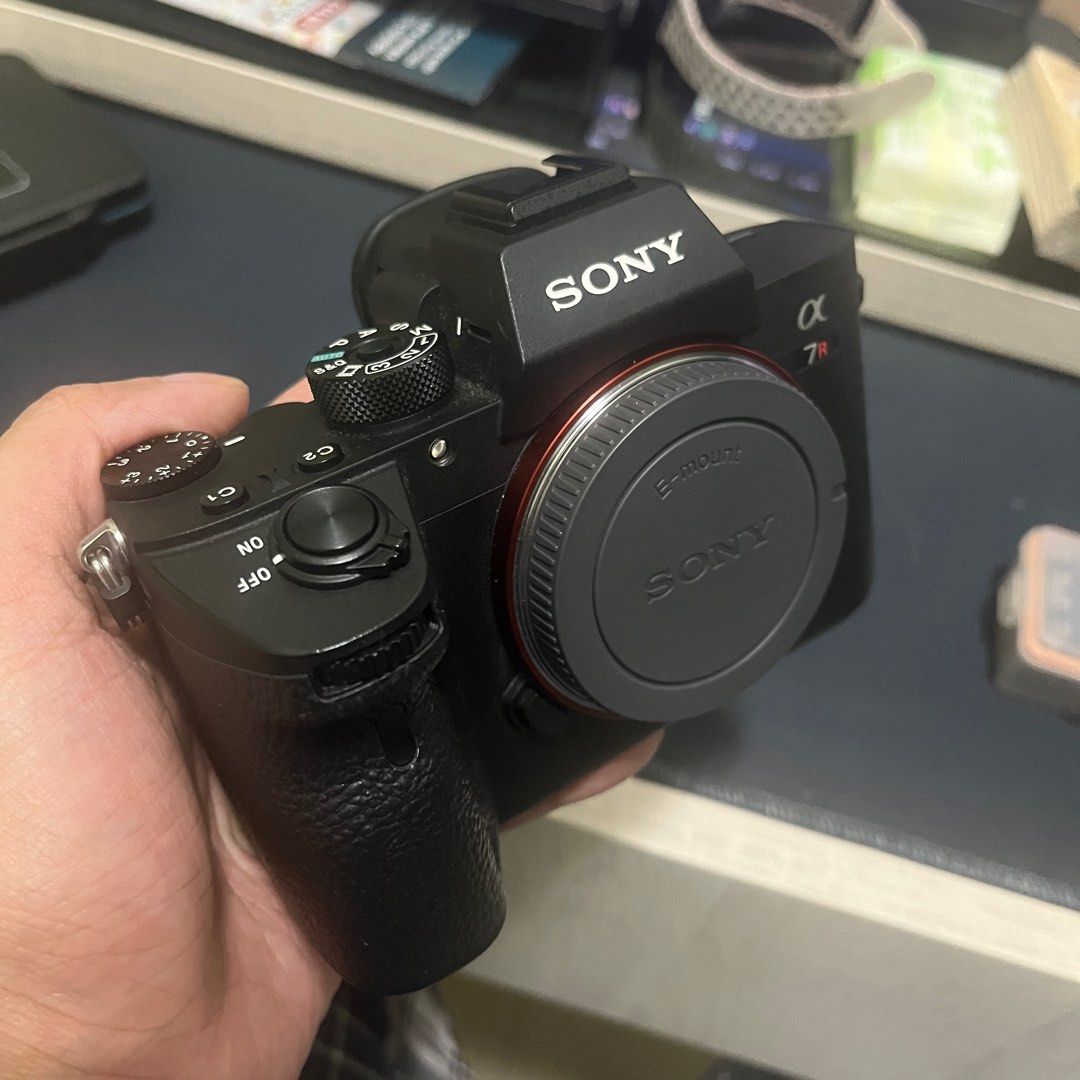 A7r3 a7rIII Battery (I will take offer higher than $7200