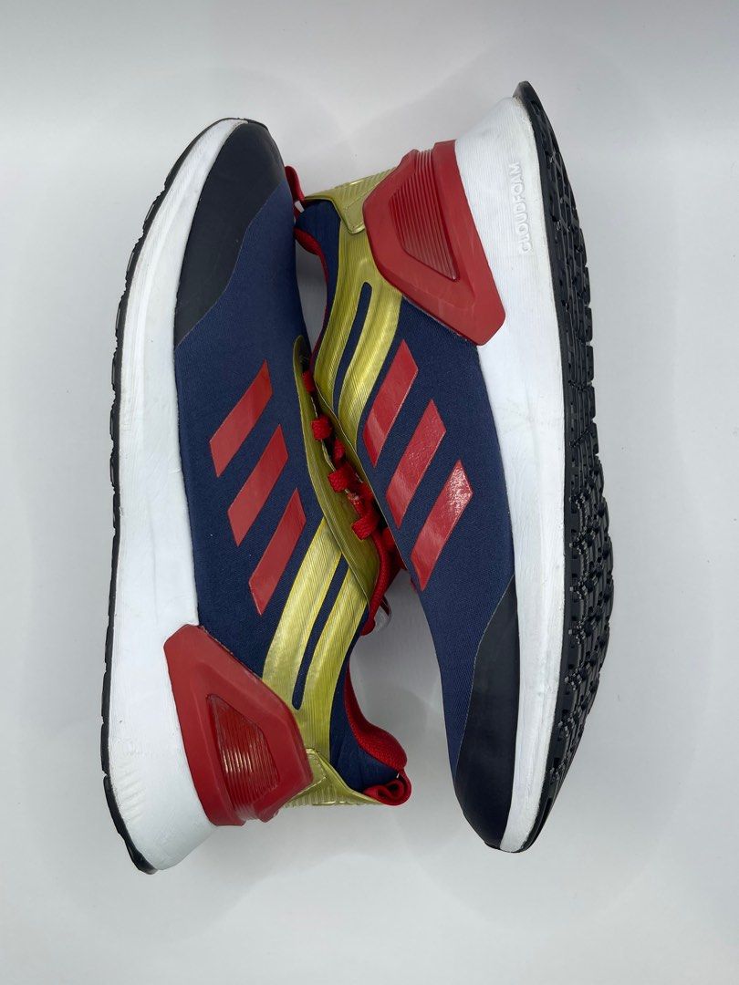 Captain marvel adidas top