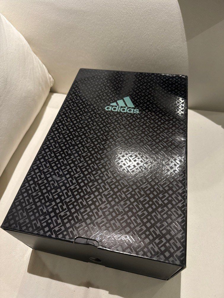 adidas Futurecraft 4D - Black (Category: Sneakers) located in Makati City. Submitted by inezlebron (Listing ID 1322147635, Image 1). Description: With box.