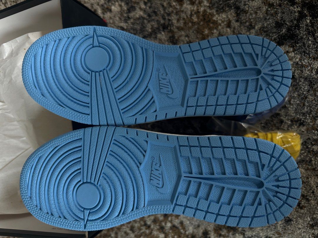 Air Jordan 1 Retro High 4Y (Category: Babies & Kids Fashion) located in Manila. Submitted by trixiefaves (Listing ID 1322119312, Image 3). Description: Brand New with tags Air Jordan 1 Retro High OG “Family Forever” Color: Obsidian/White-Dark Powder Blue-Game Royal .