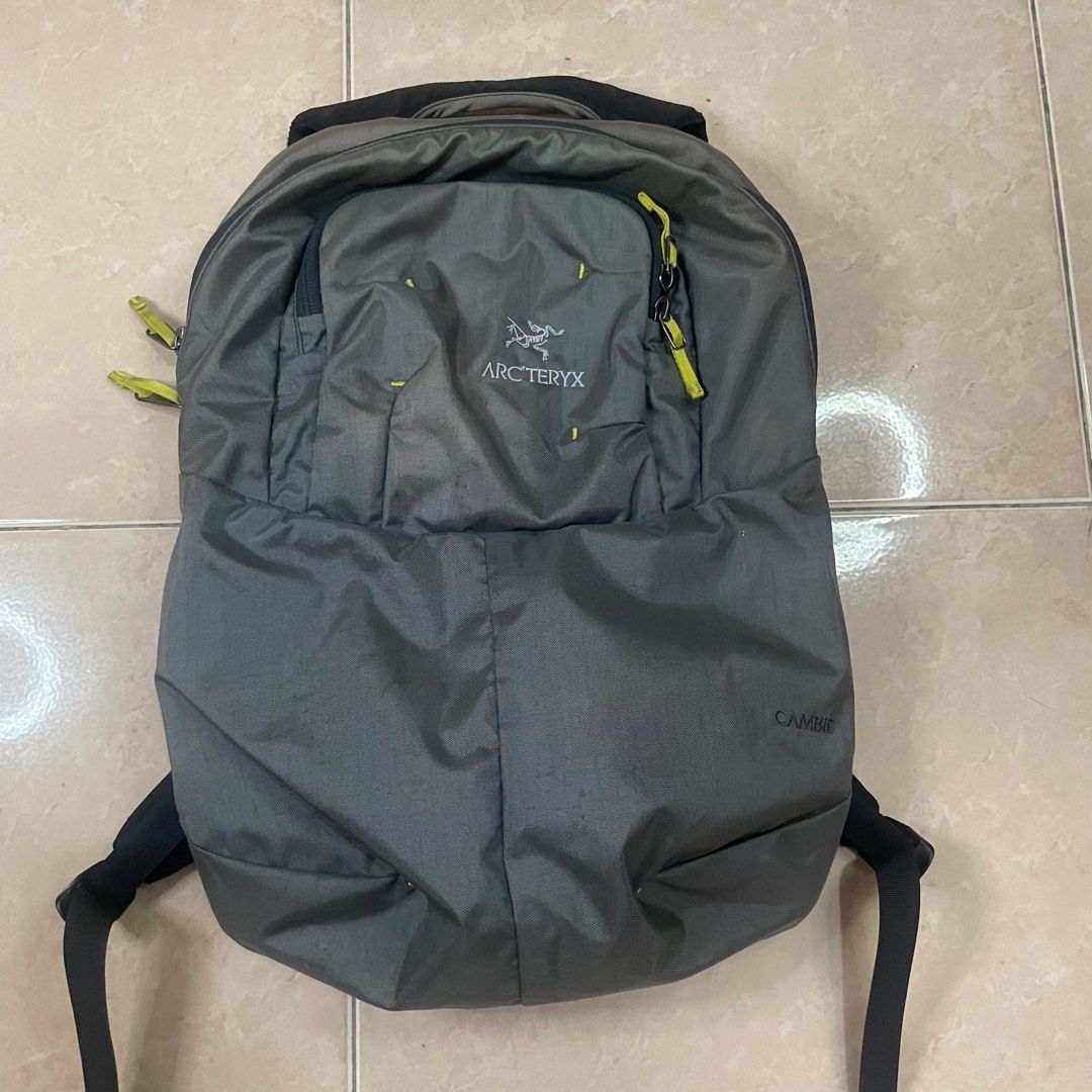 Arcteryx Cambie 12l embroidered logo good condition