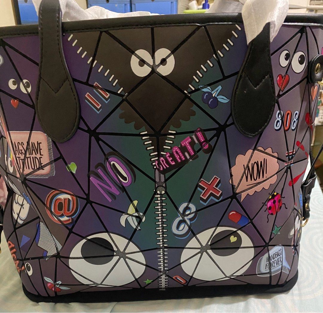 Authentic EYE THEME TOTE BAG (Category: Luxury Bags & Wallets) located in Pateros City. Submitted by lornz22 (Listing ID 1322078577, Image 3). Description: Feel free to DM for further inquiries.