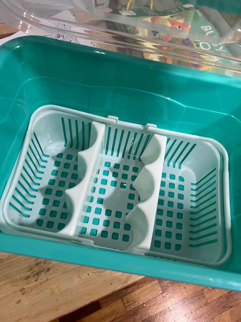 Baby Bottle Organizer (Category: Other Babies Going Out Needs) located in Pasig City. Submitted by macjaicollections (Listing ID 1322045155, Image 1). Description: .