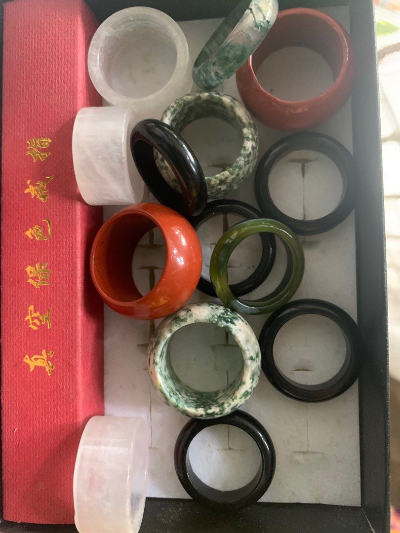 🧿Bangle Rings Natural Stones (Category: Rings) located in Valenzuela. Submitted by blesssing (Listing ID 1308977082, Image 3). Description: Natural Stones Emerald 6/7/8 Carnelian 7 & 8 Dalmatian Jasper 7 Clear Quartz 6,7,8 Moss Agate 6 & 9.