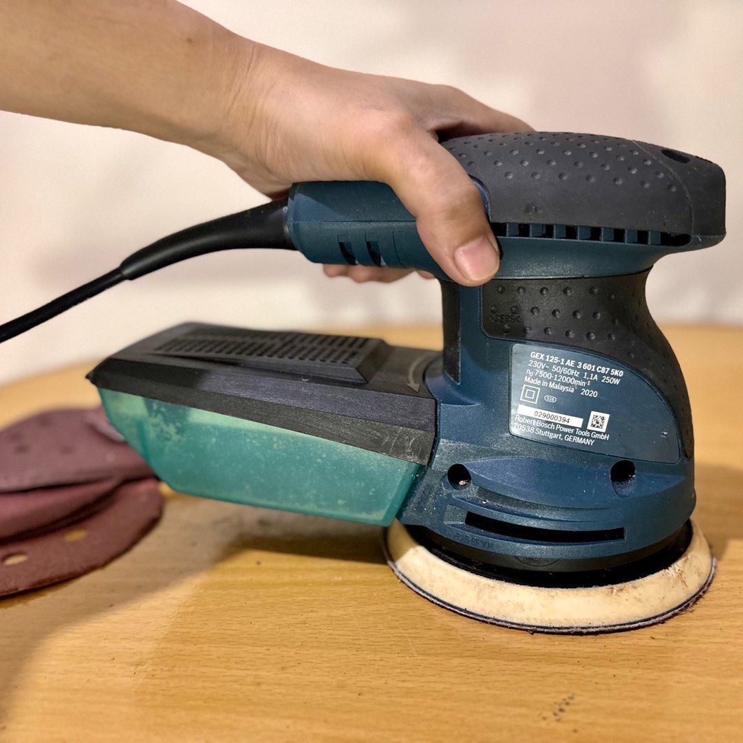 Bosch Random Orbital Sander GEX 125-1 AE (Category: Home Improvement Tools & Accessories) located in Quezon City. Submitted by Third (Listing ID 1322169719, Image 3). Description: Bosch Random Orbital Sander GEX 125-1 AE -Barely used/ Used less than 10x -In perfect working condition -With 11 free sanding pads (grit 60, 120, 240 and 290) RFS: Need funds asap .