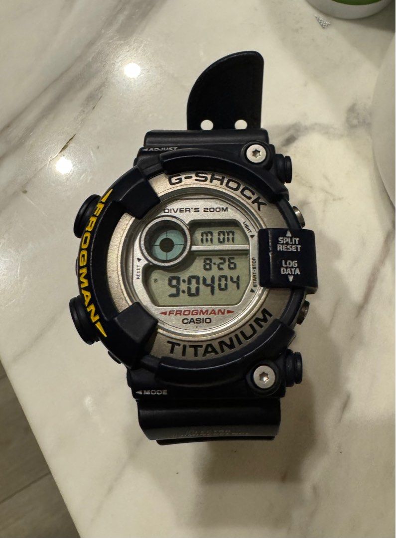時計 CASIO G-SHOCK FROGMAN DW-8200NK-2JR Casio G-Shock Frogman DW-8200NK-2JR Men's Digital Watch