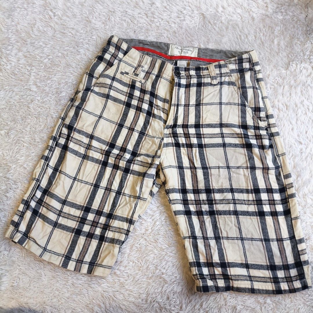 Celana Pendek Pria motif kotak kotak flannel