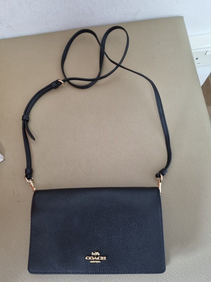Coach Sling Bag wallet Women s Fashion Bags Wallets Purses Pouches on Carousell