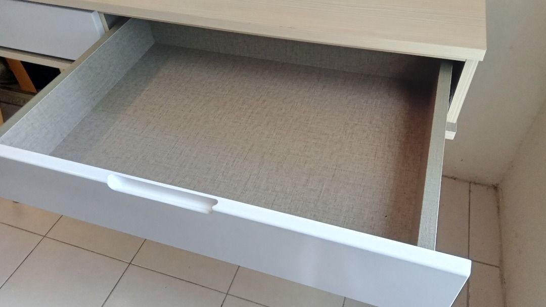Console table / study table / office table (Category: Tables & Sets) located in Putrajaya. Submitted by fnexclusive (Listing ID 1322041827, Image 3). Description: Dresser / study table / office table condition : 8/10 size : 5ft x 2ft self pickup at putrajaya or can arrange lalamove KL/selangor area RM160 (Nego).