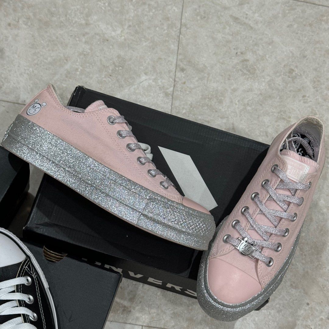 Authentic CONVERSE, Women's Fashion, Footwear, Sneakers on Carousell