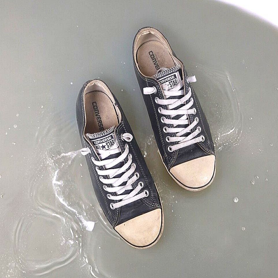 CONVERSE SLIM LEATHER original Fesyen Pria Sepatu Sneakers di Carousell