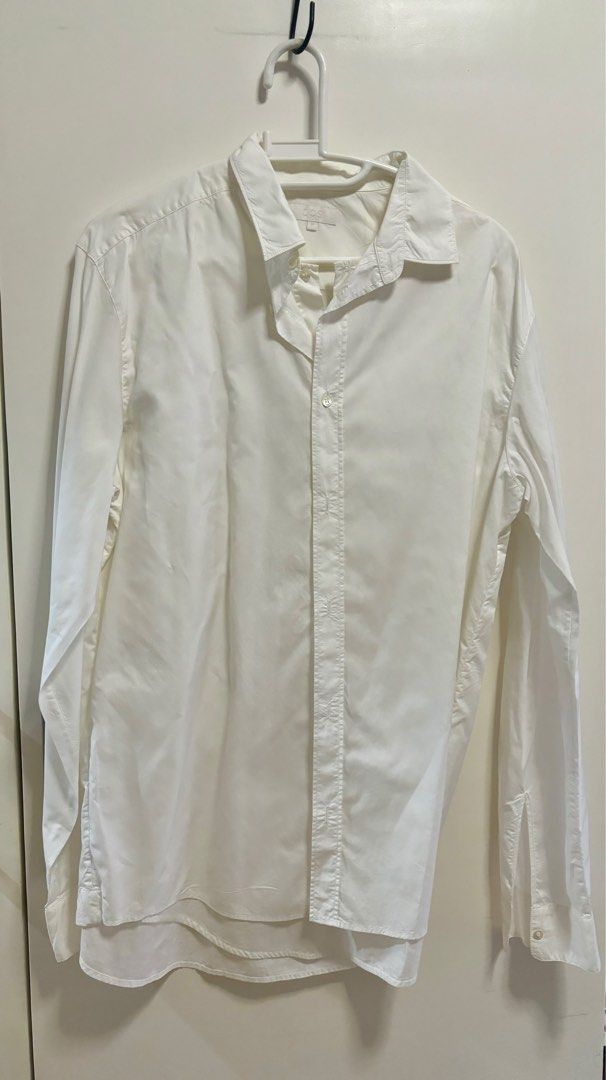 COS white longsleeves (Category: Longsleeves) located in Pasig City. Submitted by aac2021 (Listing ID 1322092168, Image 1). Description: RFS: Decluttering Dimension : Bustline - 42 inches Length - 28 inches (front) ; back - 30 inches .