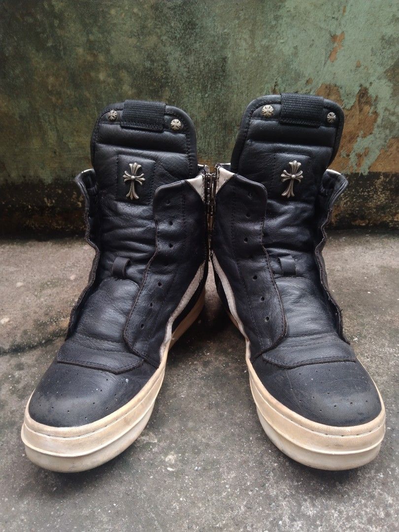Crome hearts (Category: Casual Shoes) located in Manila. Submitted by jairus_clothing11 (Listing ID 1322047533, Image 1). Description: FOR SALE.