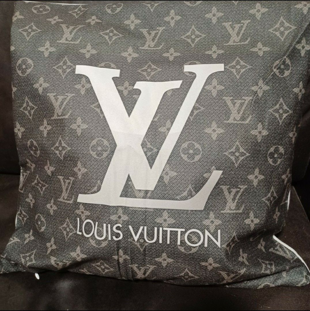 Cushion cover LV design 2 for 7