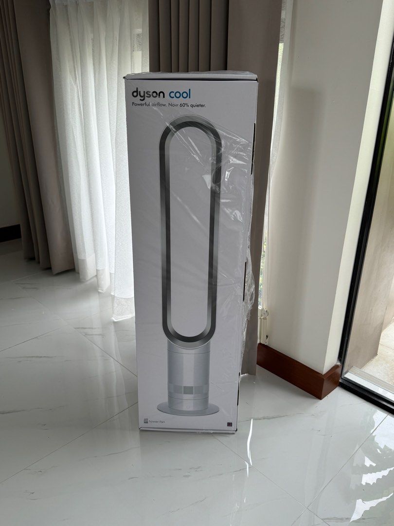 Dyson AM07 Tower Fan (Category: Air Purifiers & Dehumidifiers) located in Manila. Submitted by nix1203 (Listing ID 1322020569, Image 1). Description: WTS Brand new Dyson AM07 Tower Fan Original price: P29,995 Selling for P19,995 only BPI / Gcash /Lalamove.