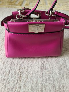 (Category: ) located in . Submitted by mytinycloset (Listing ID 1322073162, Image 1). Description: .
