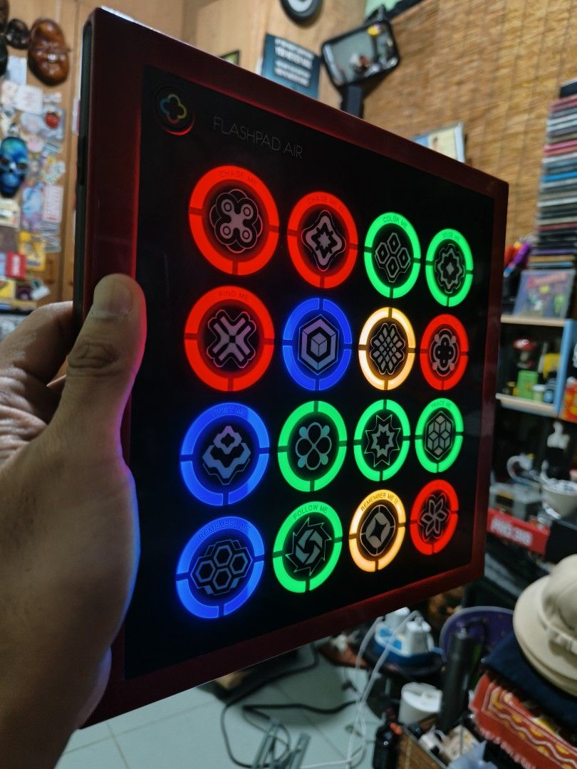 Flash pad touch light sound activity game by sega (Category: Educational & Learning Toys) located in Quezon City. Submitted by markgolveo (Listing ID 1322139213, Image 3). Description: Flash pad touch light sound activity game by sega both tested working both lights and sounds responsive touch pads good for party or kid activities both with batt covers intact signs of wears usage.