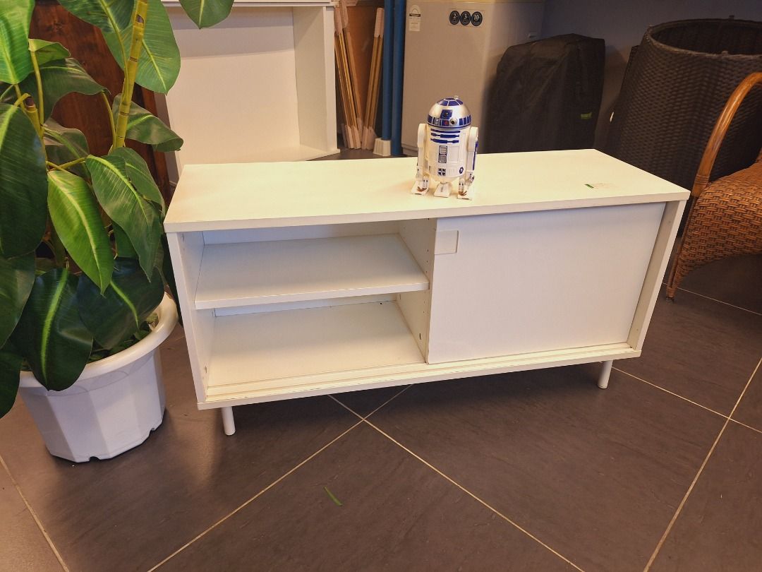 Mackapar bench 2025