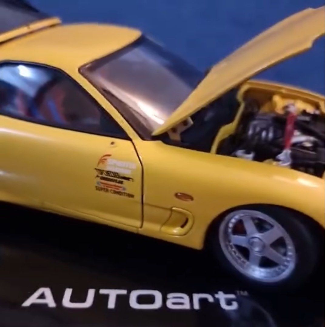 initial d rx7 Autoart (Category: Vehicle & Diecast Models) located in Pasig City. Submitted by r2rking (Listing ID 1322096971, Image 3). Description: Limited edition sutoart initial d rx7.