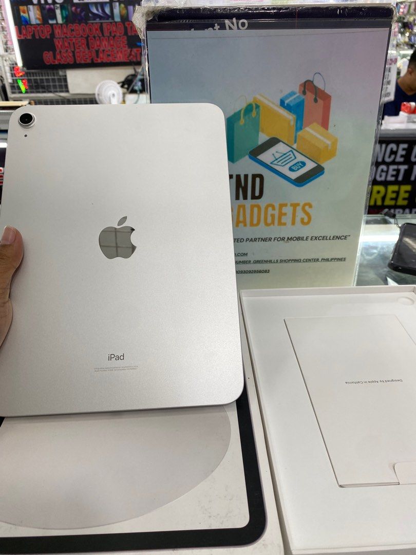 Ipad 10th gen 64gb wifi (Category: iPad) located in Pasig City. Submitted by melissaomb01623 (Listing ID 1322034174, Image 1). Description: Ipad 10th gen 64gb wifi good as new complete with box under warranty till July 2025 💯smooth 📌pick up store in greenhills shopping center 📌we do cod in metro manila and near provinces just add sf only 📌we ship nationwide via LBC 📌we accept swap/trade in 📌we accept credit card installment 📌we accept ggiv
