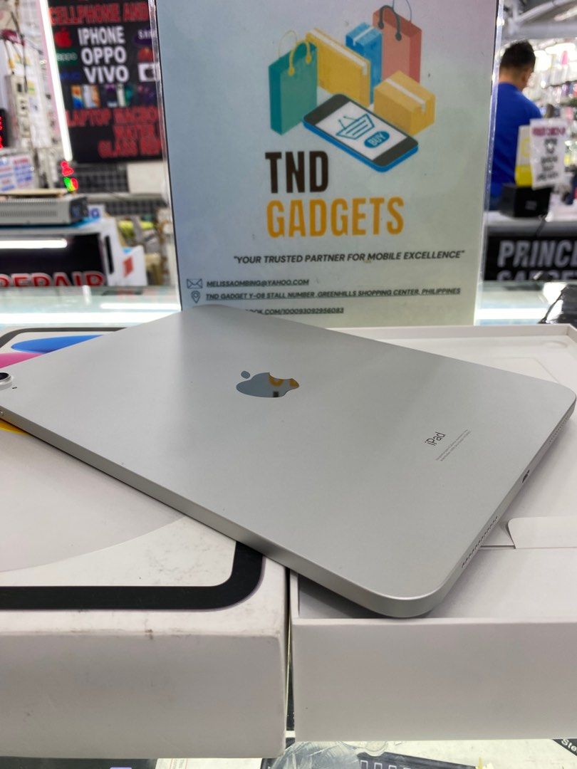 Ipad 10th gen 64gb wifi (Category: iPad) located in Pasig City. Submitted by melissaomb01623 (Listing ID 1322034174, Image 3). Description: Ipad 10th gen 64gb wifi good as new complete with box under warranty till July 2025 💯smooth 📌pick up store in greenhills shopping center 📌we do cod in metro manila and near provinces just add sf only 📌we ship nationwide via LBC 📌we accept swap/trade in 📌we accept credit card installment 📌we accept ggiv