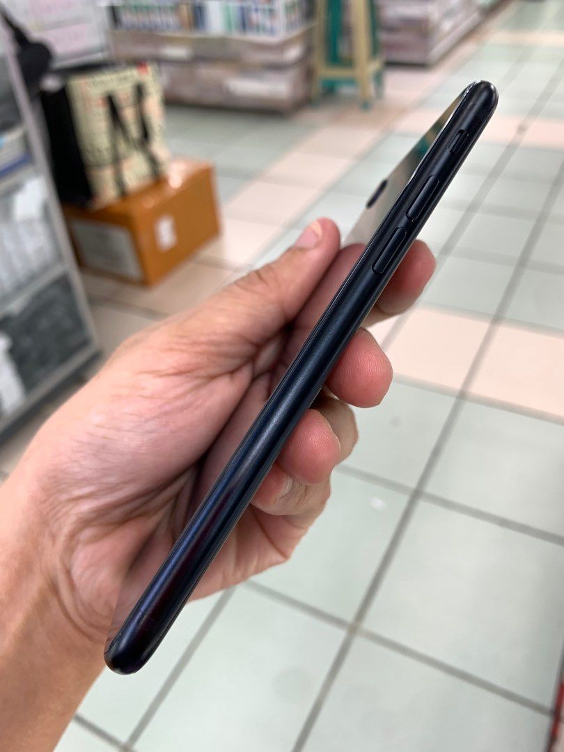 iPhone SE 3rd Gen. (128gb) (Category: iPhone SE Series) located in Manila. Submitted by arzillah (Listing ID 1322105657, Image 2). Description: iPhone SE 3rd Gen. 128gb Factory unlock 98% bh Slightly use Makinis No issue All working Open for COD/ COP + SF Manila area (sameday delivery) Province area (via LBC) required DP to avoid cancellations Physical store: Greenhills Shopping Center,2ndfloor Contact#: 09482217224 Page: Arzillah Gadgets Shop Fb