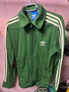 (Category: ) located in . Submitted by ahfattpreloved (Listing ID 1322199323, Image 1). Description: .