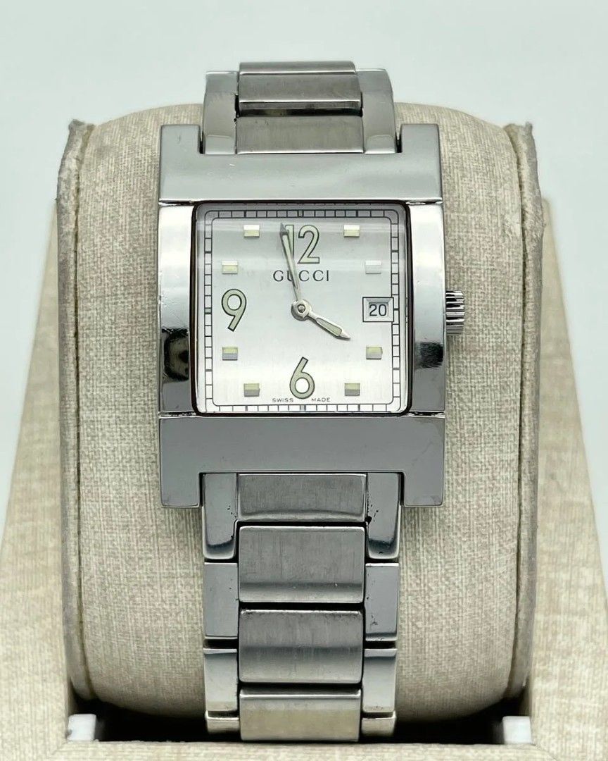 Ladies Gucci 7700M Silver Dial Steel
