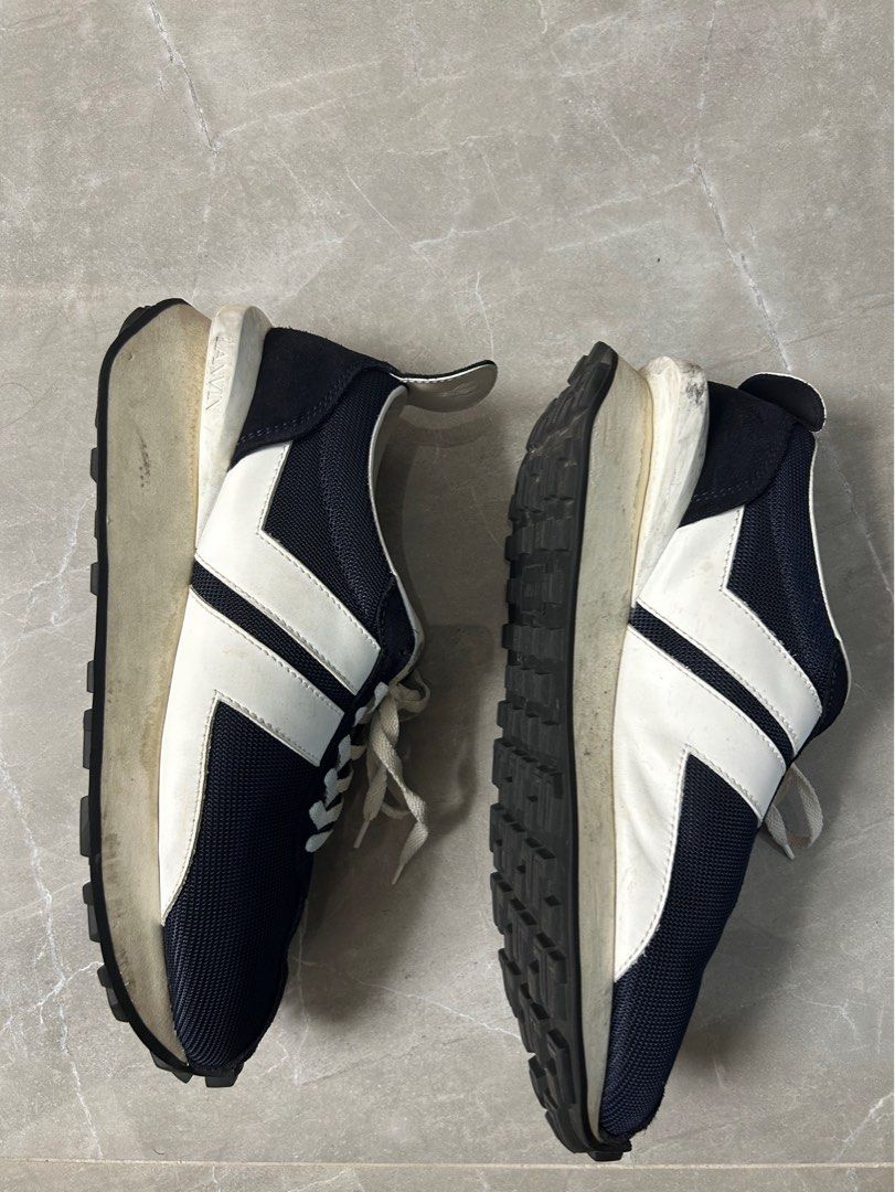 Lanvin bumper sneakers （分類：鞋及波鞋）位於 Hong Kong。 由 danshari_ultimate 提交（商品編號 1322134475，圖片 2）。簡介： 新舊如圖 UK 10.5。