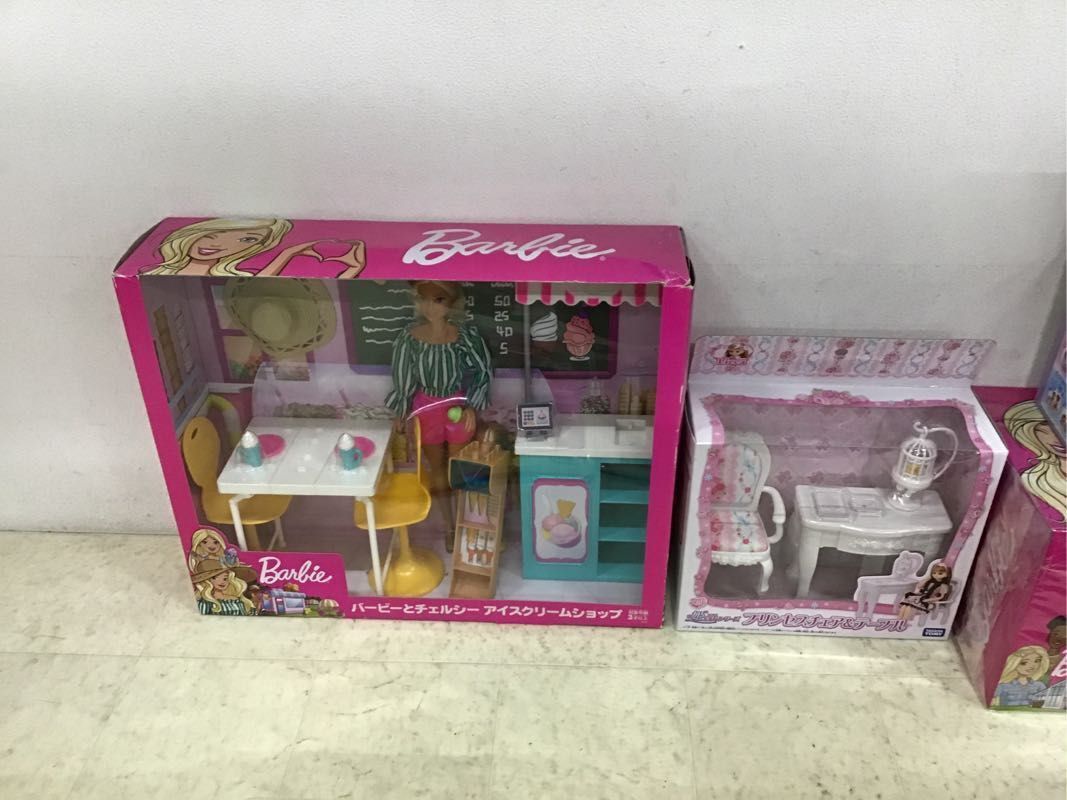 Mattel Barbie Ice Cream Cafe Chelsea s