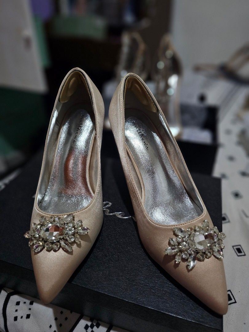 Satin formal shoes shop