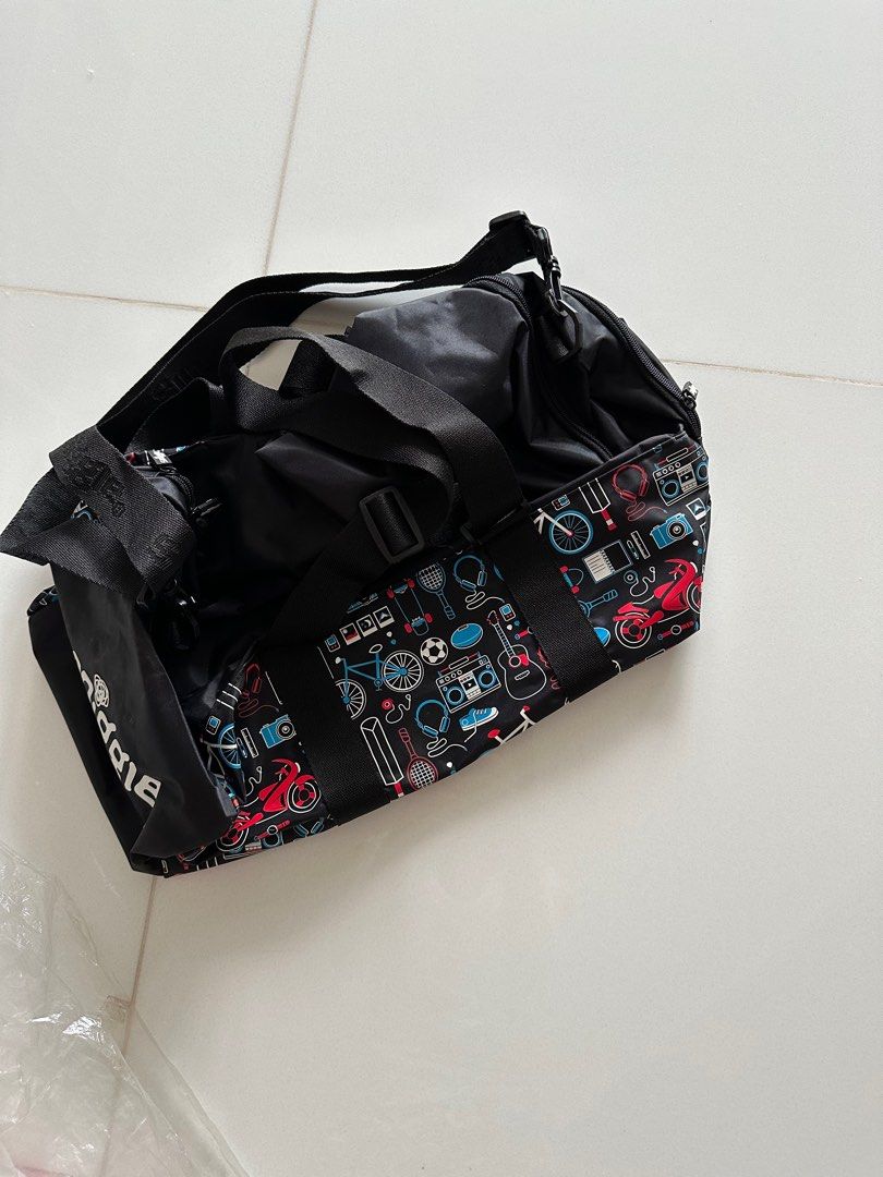 New unused Smiggle Duffle Bag
