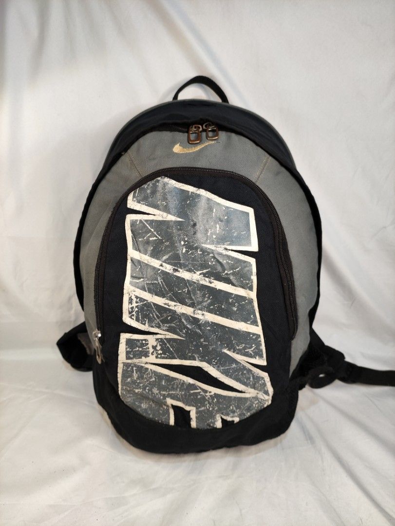 Nike Backpack 30L 35L Men s Fashion Bags Backpacks on Carousell
