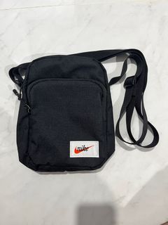 (Category: ) located in . Submitted by kuaciminpreloved (Listing ID 1322025899, Image 1). Description: .
