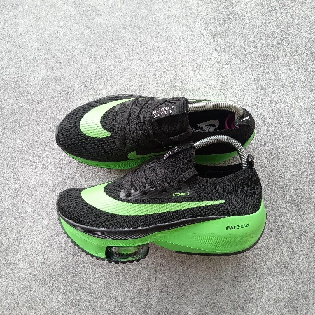 nike zoomx atom knit