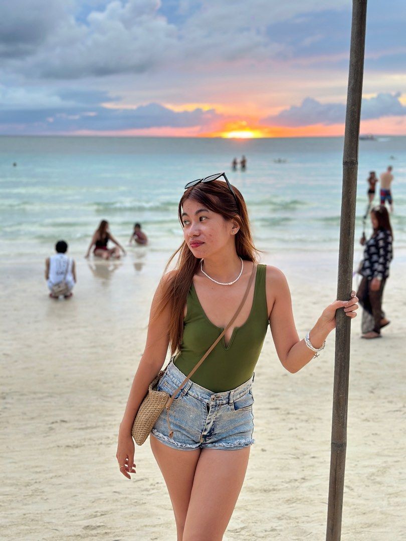 One pc Swimsuit (Category: Bikinis & Swimsuits) located in Valenzuela. Submitted by allaboutthings12 (Listing ID 1322038069, Image 2). Description: Once used Small size Padded.