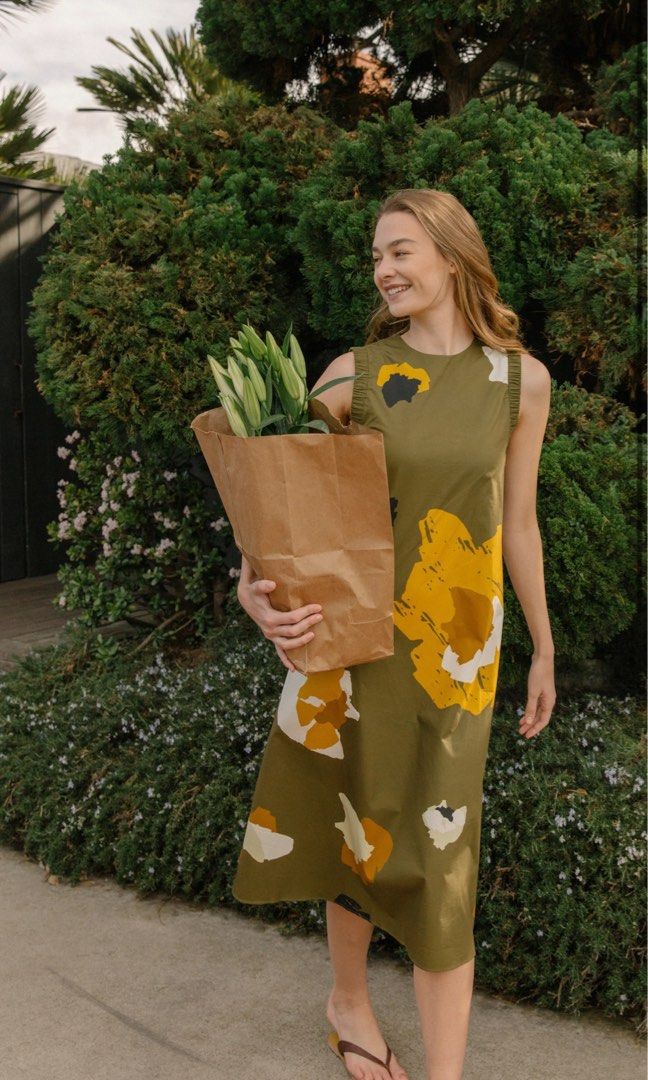 Our Second Nature Fieldnotes Gathered Sleeveless Dress (Category: Dresses) located in Marikina City. Submitted by mariedlp (Listing ID 1322085327, Image 1). Description: Bought in Singapore $89 ~ P3,800 Used twice RFS: too many dress of the same color .