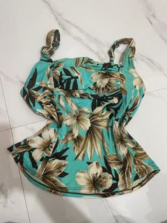 (Category: ) located in . Submitted by preloved_clothes09 (Listing ID 1322145380, Image 1). Description: .