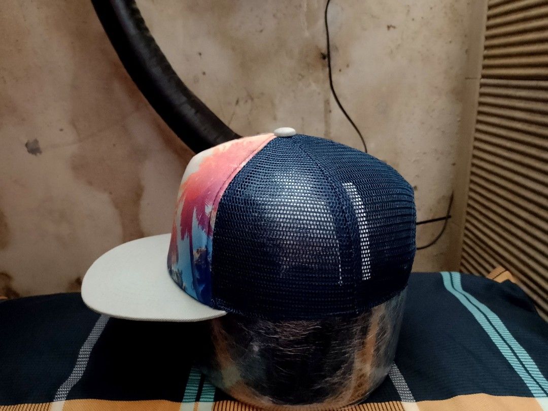 Palm Trees By OLD NAVY Brand, Adjustable Snapback Trucker Hat/Net Cap (Category: Caps & Hats) located in San Mateo. Submitted by JmThriftCap_Ph (Listing ID 1322123440, Image 3). Description: PLEASE READ THE DESCRIPTION 👇 *Excellent Condition *Printed Palm Trees Design *Old Navy Brand *Adjustable Snapback *Trucker Hat/Net Cap *Adult Unisex *Adult One Size Fits *Structured Foam Crown *Mid Deep Fitting *Yellow Underbrim *10/10 Color Rate *2 Tone Co