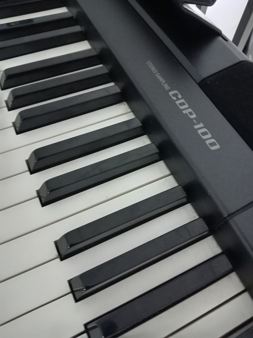 Piano Casio CDP 100