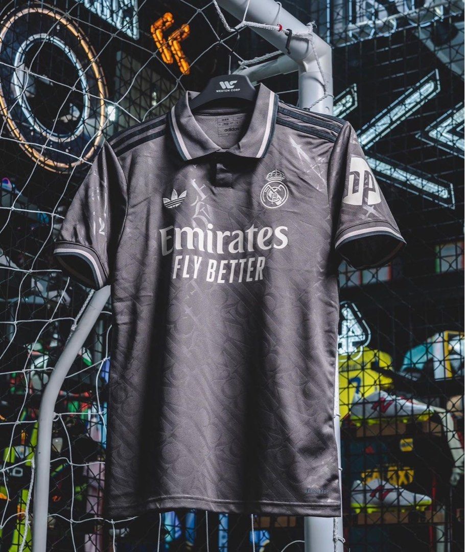 REAL MADRID 2024/25 THIRD KIT, Men's Fashion, Activewear on Carousell