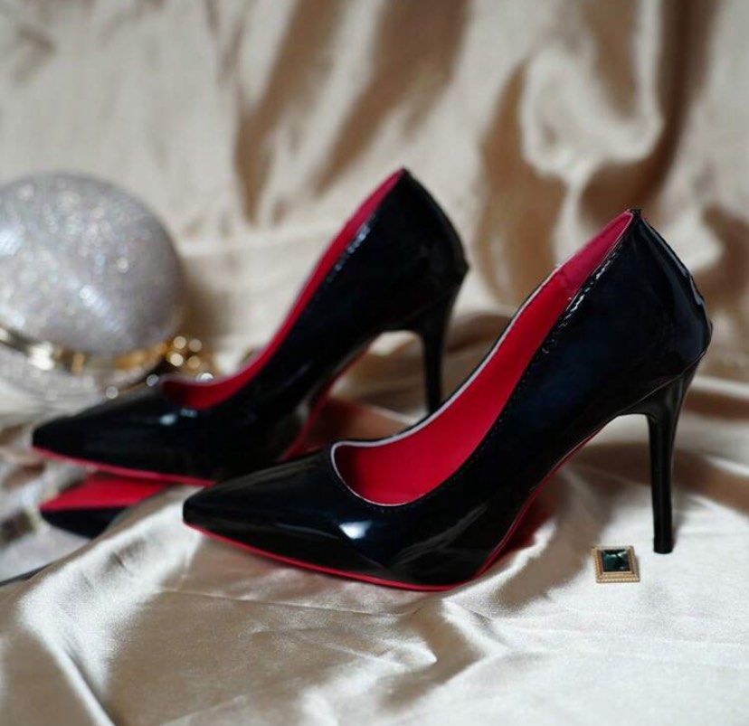 Shiny red bottoms hot sale