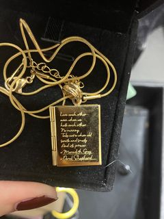 (Category: ) located in . Submitted by preloved_clothes09 (Listing ID 1322148096, Image 1). Description: .