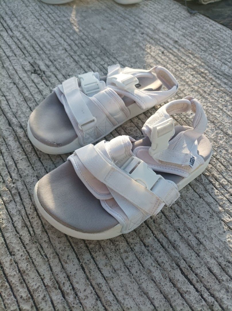 Vans Sandal Women s Fashion Footwear Flats Sandals on Carousell